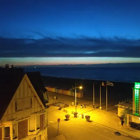 Sea View & - Blue Horizon